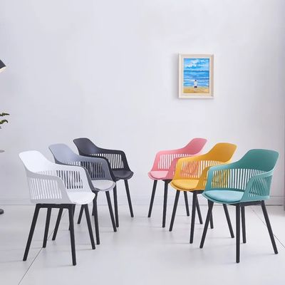 acheter Chaises de salle à manger en plastique de couleur bleu orange Appartement Chaises en plastique pour table à manger fabrication en ligne