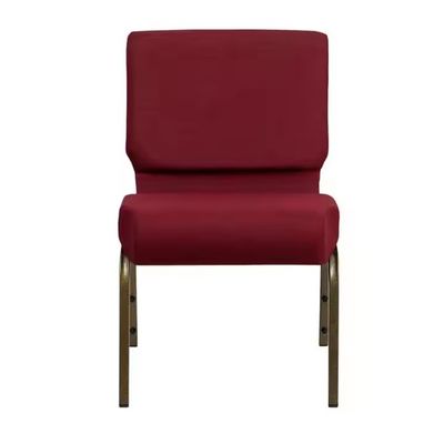Chaises d'église rouges en tissu