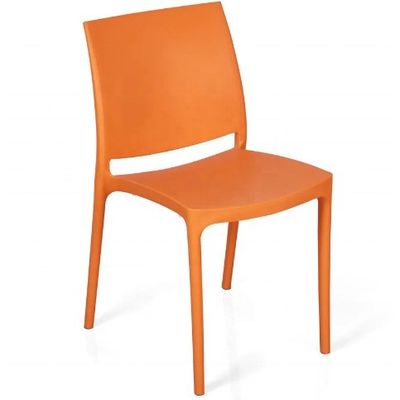 Chaises de salle à manger d'hôtel et de restaurant avec conception empilable et matériau en plastique PP